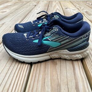 Brooks Adrenaline GTS 19 Women's 7.5 Running Shoes Navy Blue